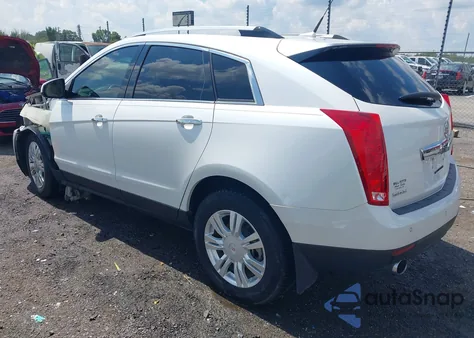 2014 Cadillac Srx Luxury Collection z USA, uszkodzony, nr VIN 3GYFNBE31ES646202